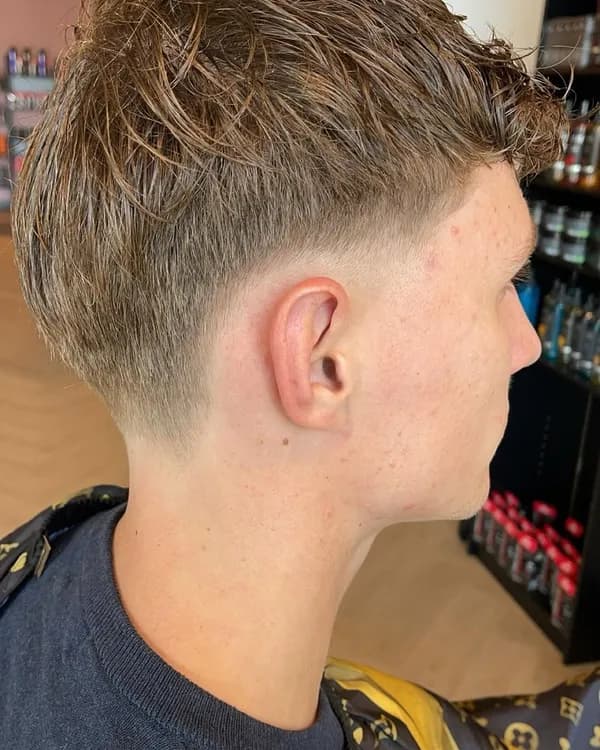 Blond getextureerd bovenwerk met fade