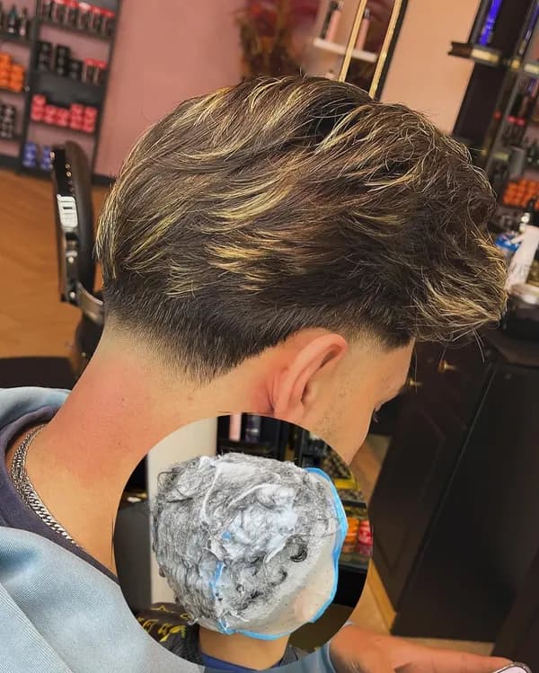 Blonderen van het haar tijdens de behandeling