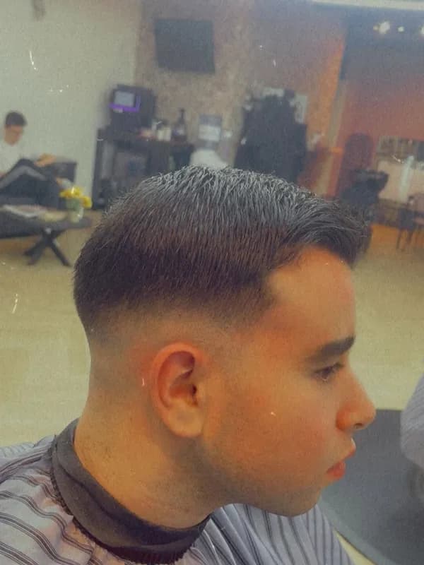 Donker getextureerd bovenwerk met fade